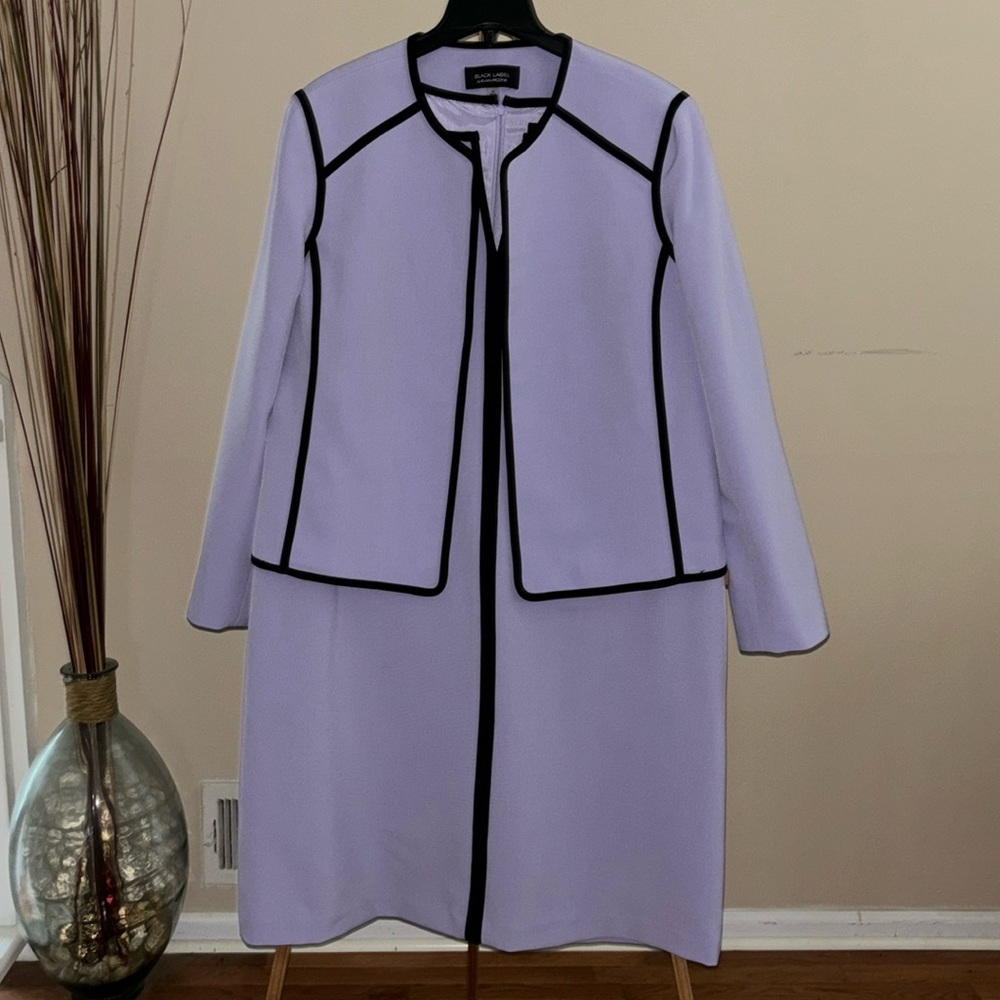 Evan-Picone by Black Label Lavender w/black trim size 18